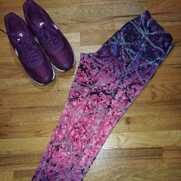 Colorful Workout Leggings - Picture 4 of 7